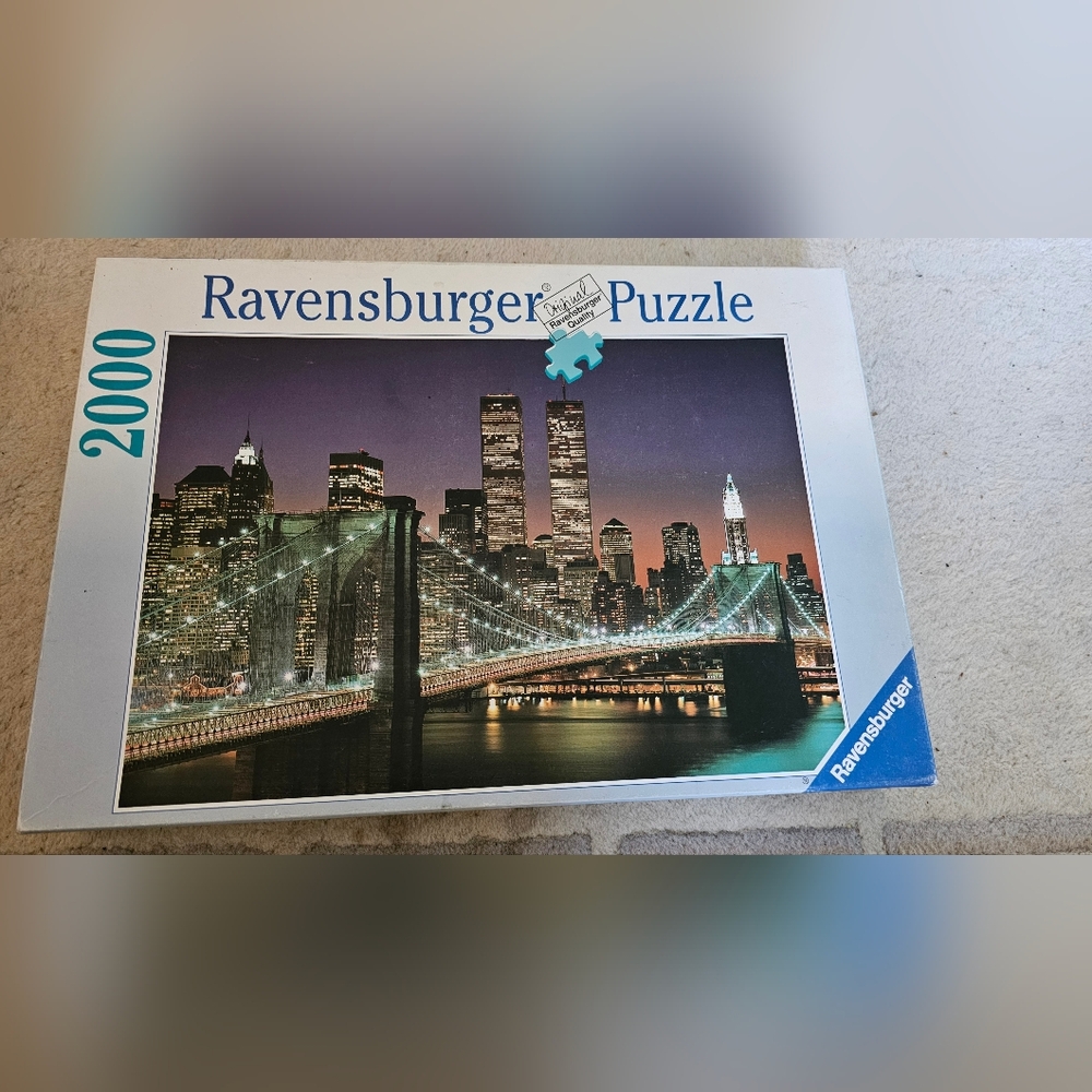 2000p Ravensburger Premium‎ Jigsaw Puzzle NYC New York City Twin Towers 1995